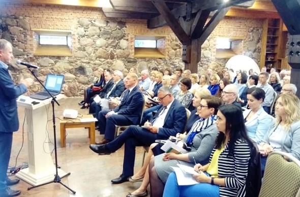 Atliekų tvarkymo aktualijos Lietuvoje. UAB &quot;Utenos regiono atliekų tvarkymo centras&quot; organizuota konferencija